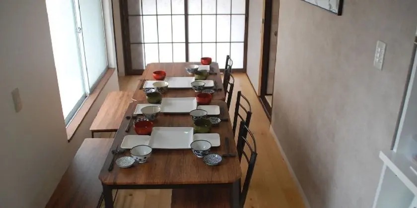 Ev (Entire Guest House)