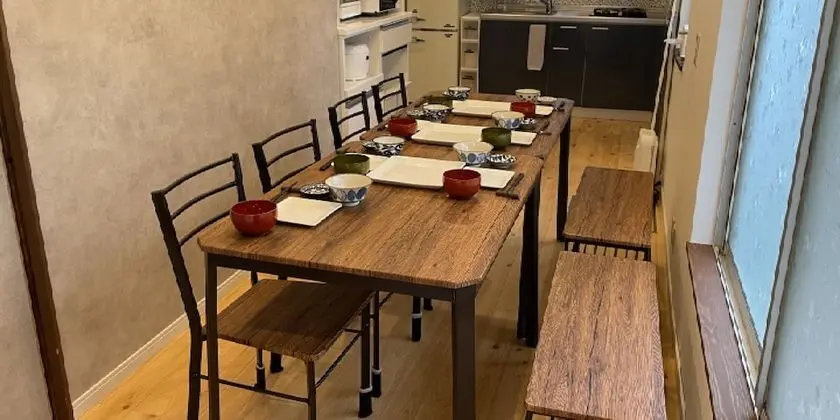 Ev (Entire Guest House)