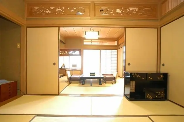 Traditional Oda (Japanese Style)
