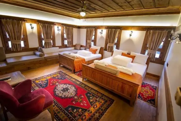 Standart Oda, Şehir Manzaralı