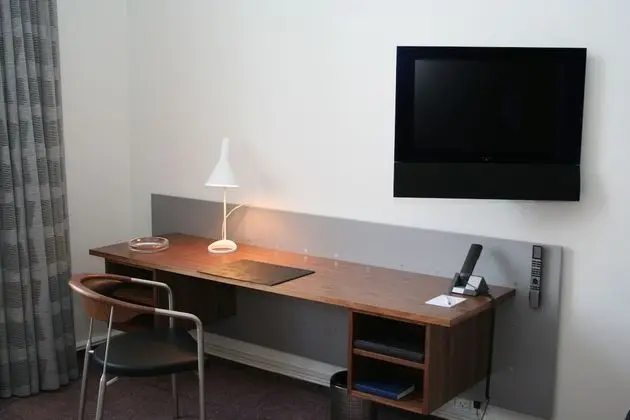 Executive Room, Partial Bay View, Annex Building