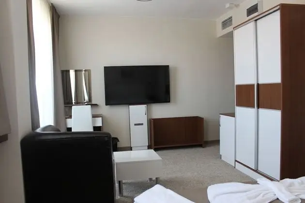 Luxury Tek Büyük Yataklı Oda, 1 Çift Kişilik Yatak, Balkon