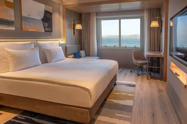 Deluxe Köşe Suite