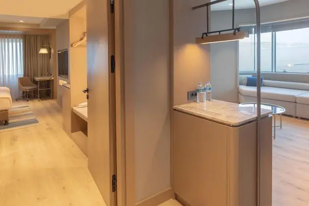 Deluxe Köşe Suite