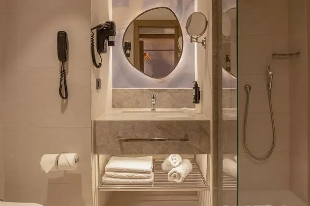 Deluxe Köşe Suite
