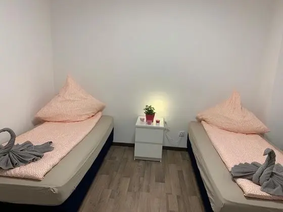 İki Ayrı Yataklı Oda, Ortak Banyo (2, incl. 15 EUR Cleaning Fee)