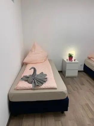 İki Ayrı Yataklı Oda, Ortak Banyo (2, incl. 15 EUR Cleaning Fee)