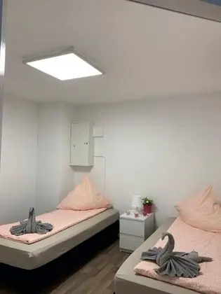 İki Ayrı Yataklı Oda, Ortak Banyo (2, incl. 15 EUR Cleaning Fee)