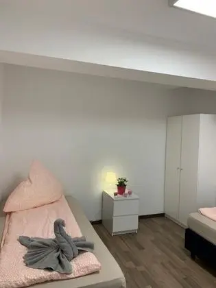 İki Ayrı Yataklı Oda, Ortak Banyo (2, incl. 15 EUR Cleaning Fee)