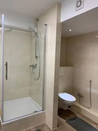 İki Ayrı Yataklı Oda, Ortak Banyo (2, incl. 15 EUR Cleaning Fee)