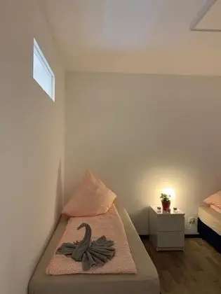 İki Ayrı Yataklı Oda, Ortak Banyo (3, incl. 15 EUR Cleaning Fee)