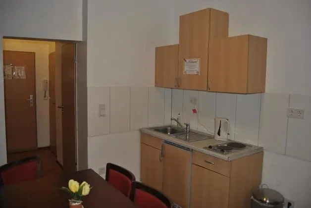 Tek Büyük Yataklı Oda, Ortak Banyo