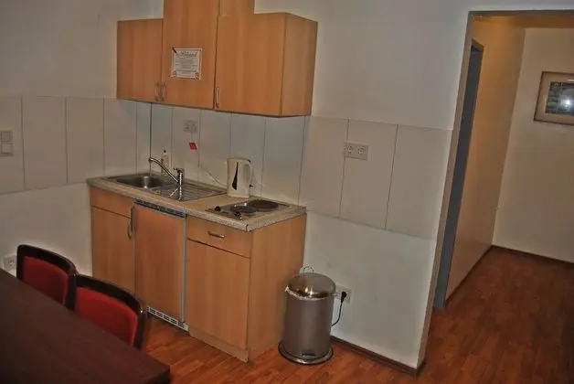 Tek Büyük Yataklı Oda, Ortak Banyo