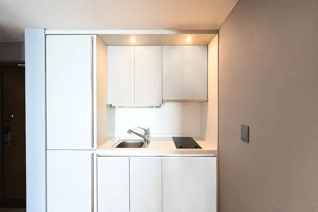Deluxe Tek Büyük Yataklı Oda, Kısmi Deniz Manzarası