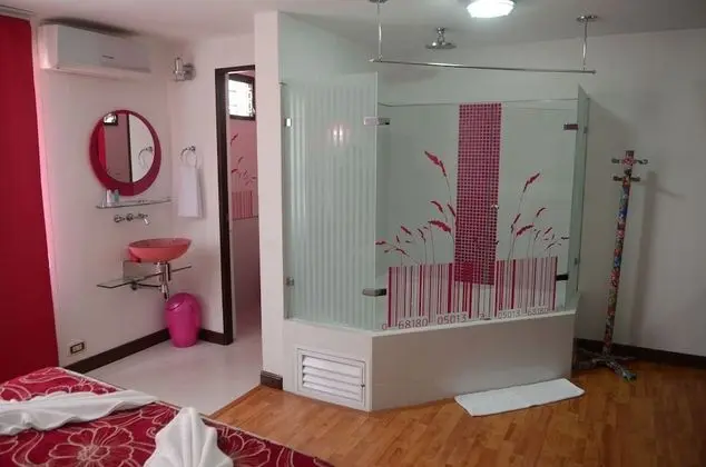 Single Suite Special