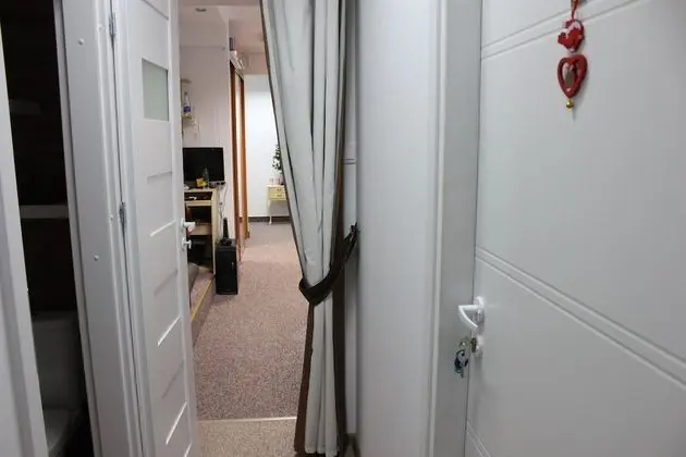 Tek Büyük veya İki Ayrı Yataklı Oda, Özel Banyo (not in the room)