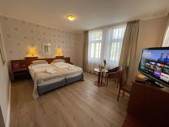 Standard Tek Büyük Yataklı Oda