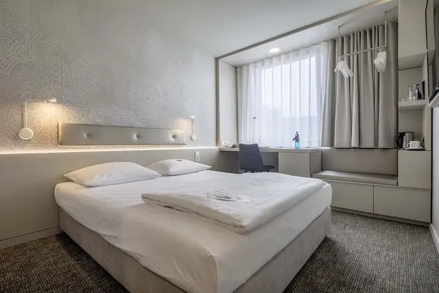 Business Tek Kişilik Oda, Sigara İçilmez (French Bedroom M)