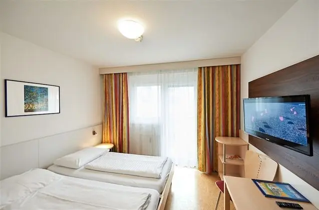 Deluxe Tek Kişilik Oda, Avlu Manzaralı