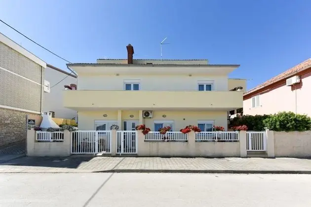 Apart Daire (Kolt - 15 m from the sea - A1(6+2))