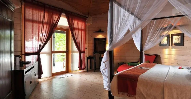 Villa, Plaj Kenarı