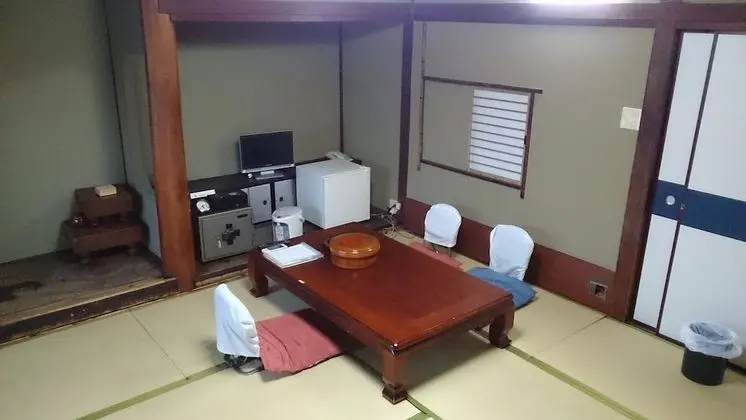 Traditional Oda (Japanese Style, For 3 People)