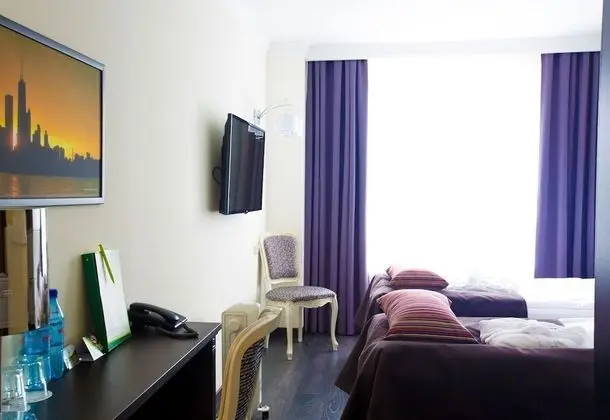 Comfort Tek Büyük Yataklı Oda