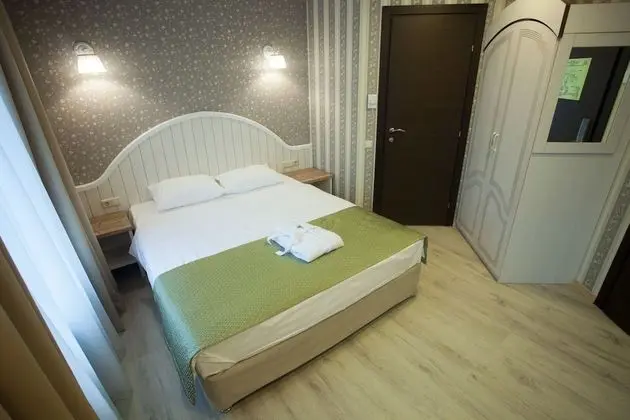 Comfort Tek Büyük Yataklı Oda