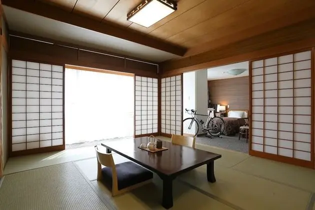 Traditional Oda (Japanese Western Style)