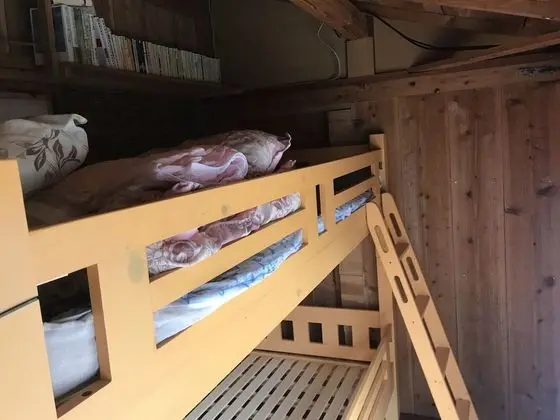 Ortak Ranzalı Oda, Sadece kadınlar için