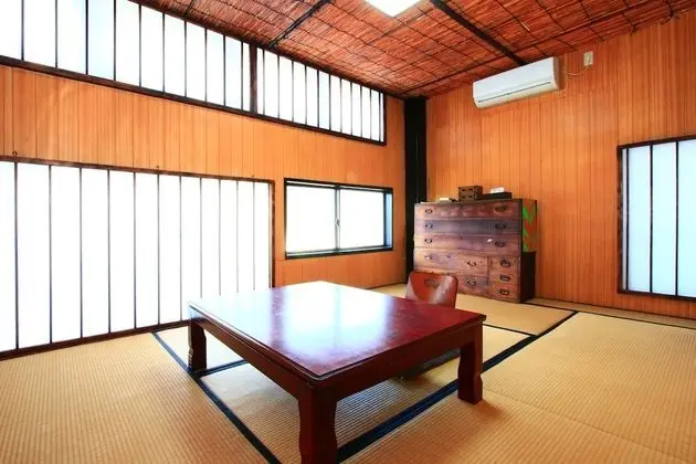 Traditional Oda (Japanese Style, for 3 People)