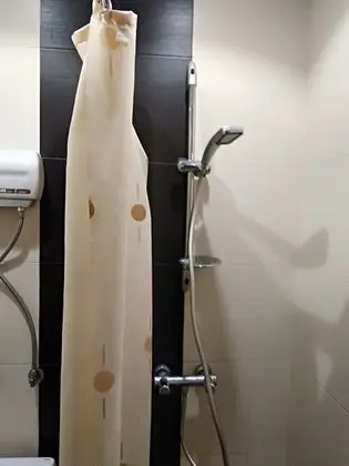 Classic Tek Büyük Yataklı Oda, Ortak Banyo
