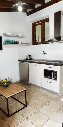 Apart Daire, Bahçe Manzaralı