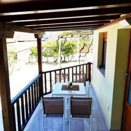 Apart Daire, Bahçe Manzaralı