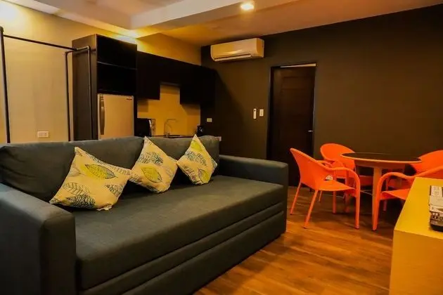 One-bedroom Suite, 1 King Bed