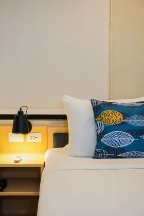 Two-bedroom Suite, 1 King Bed and 2 Single Beds