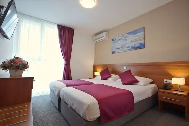 Double or Twin Room – Annex building