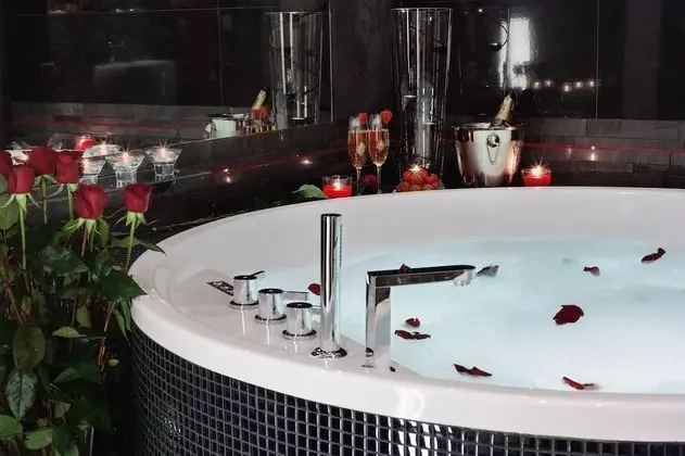 Luxury Oda, Sıcak Su Küveti