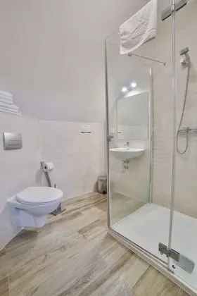 Deluxe Tek Büyük Yataklı Oda, 1 Büyük (Queen) Boy Yatak
