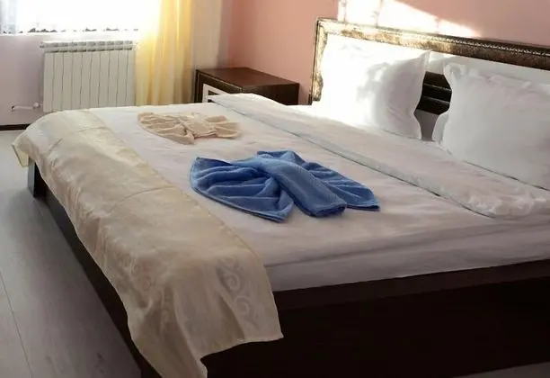 Tek Büyük Yataklı Oda, Balkon