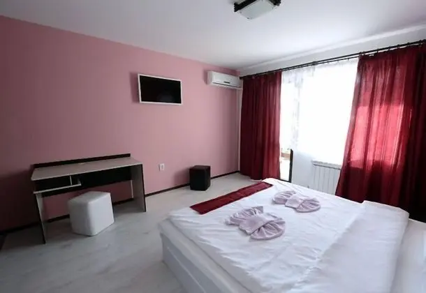 Tek Büyük Yataklı Oda, Balkon