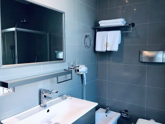 Classic Büyük Yataklı Tek Kişilik Oda