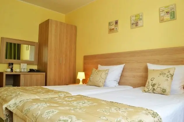 Standard Tek Büyük Yataklı Oda