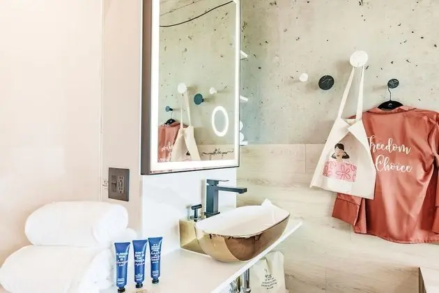 Design Stüdyo, 1 En Büyük (King) Boy Yatak, Sigara İçilmez