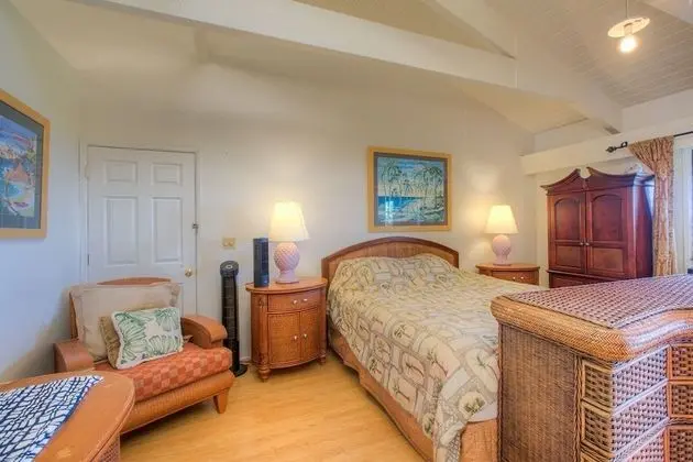 Extra Large Ocean Studio