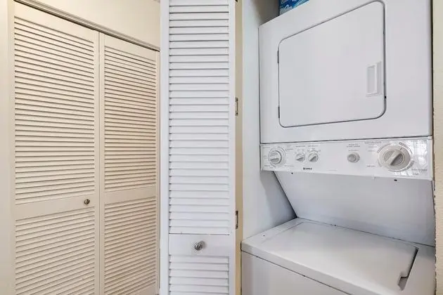 Daire, 1 En Büyük (King) Boy Yatak ve Çekyat (Kona Isle C28)