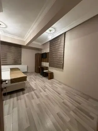 Twin, Şehir Manzaralı
