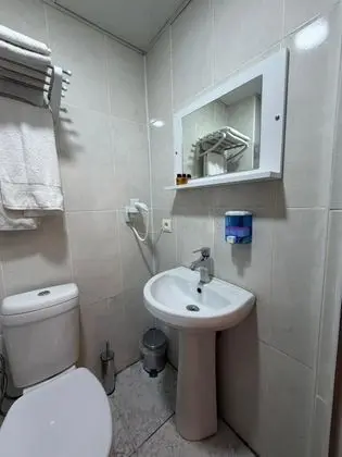 Twin, Şehir Manzaralı