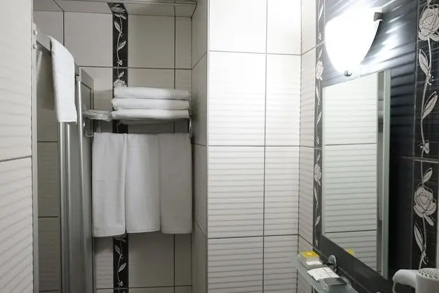 Tek Kişilik Oda, 1 Tek Kişilik Yatak