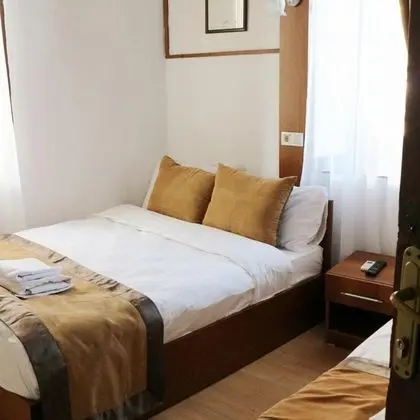 Standart Üç Kişilik Oda, Şehir Manzaralı, Balkonsuz